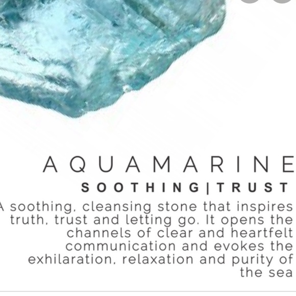 AQUAMARINE BUBBLE SHORT STATEMENT NECKLACE - Picture 13 of 13